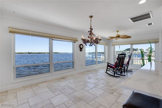 11787 Island AVE, Matlacha, FL 33993