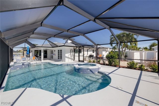 11787 Island AVE, Matlacha, FL 33993