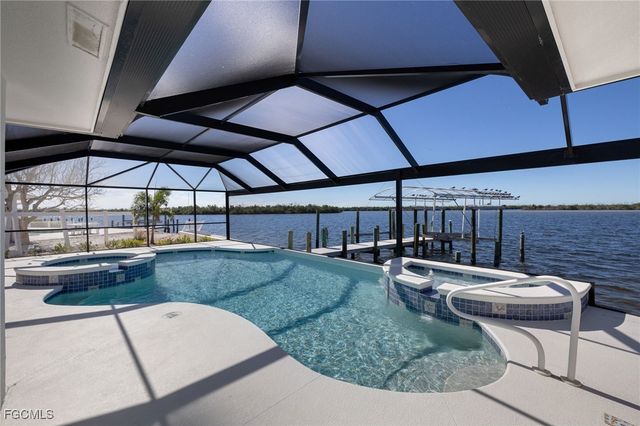 11787 Island AVE, Matlacha, FL 33993