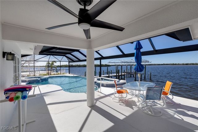 11787 Island AVE, Matlacha, FL 33993