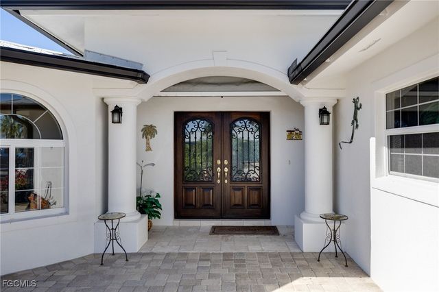 11787 Island AVE, Matlacha, FL 33993