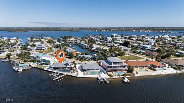 11787 Island AVE, Matlacha, FL 33993