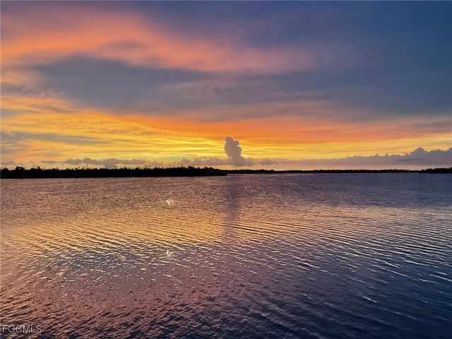 11787 Island AVE, Matlacha, FL 33993