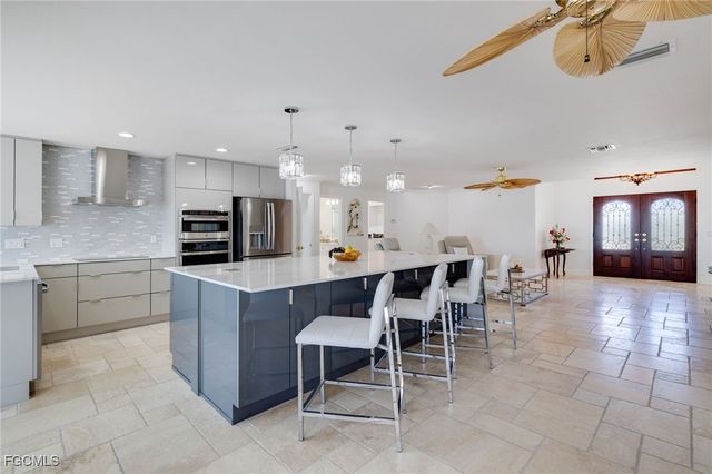 11787 Island AVE, Matlacha, FL 33993