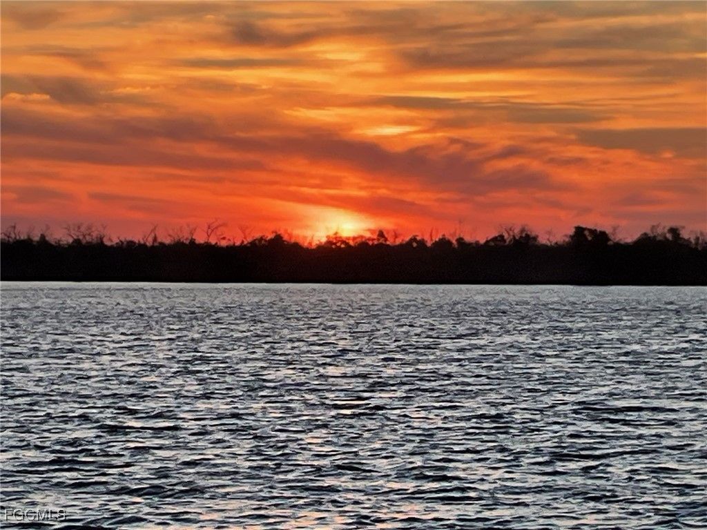 11787 Island AVE, Matlacha, FL 33993