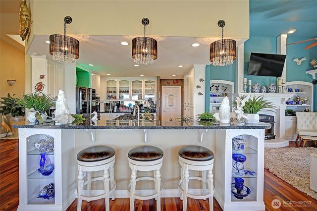 4076 S Camano Drive S, Camano Island, WA 98282