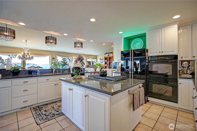 4076 S Camano Drive S, Camano Island, WA 98282