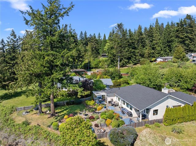 4076 S Camano Drive S, Camano Island, WA 98282
