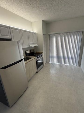 2301 NE 16th Street, Pompano Beach, FL 33062