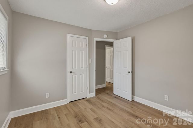 4706 Brooktree Drive, Charlotte, NC 28208