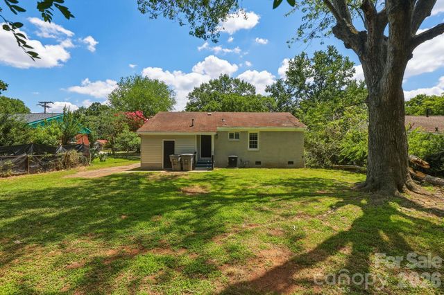 4706 Brooktree Drive, Charlotte, NC 28208