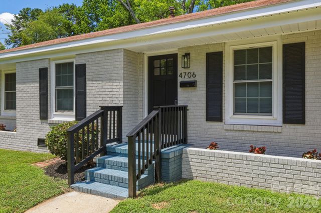 4706 Brooktree Drive, Charlotte, NC 28208