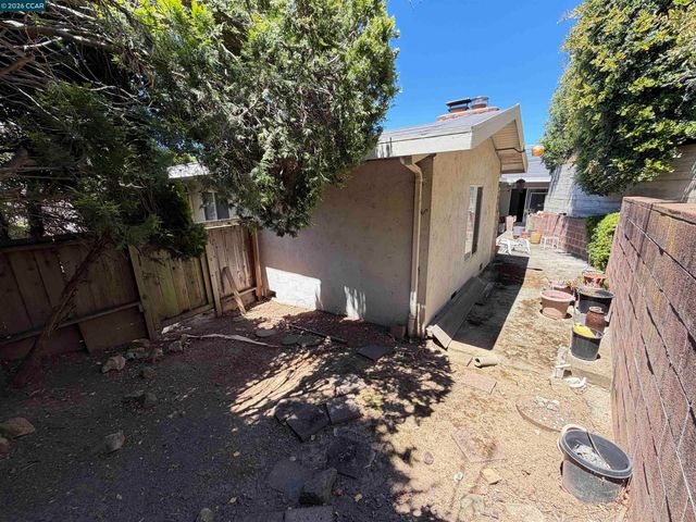 6635 ARLINGTON BLVD, Richmond, CA 94805