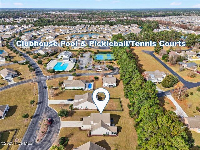 14 Calabash Lakes Boulevard, Calabash, NC 28467