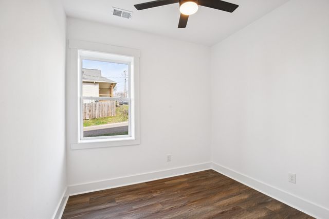 2211 18th Ave, N, Nashville, TN 37208