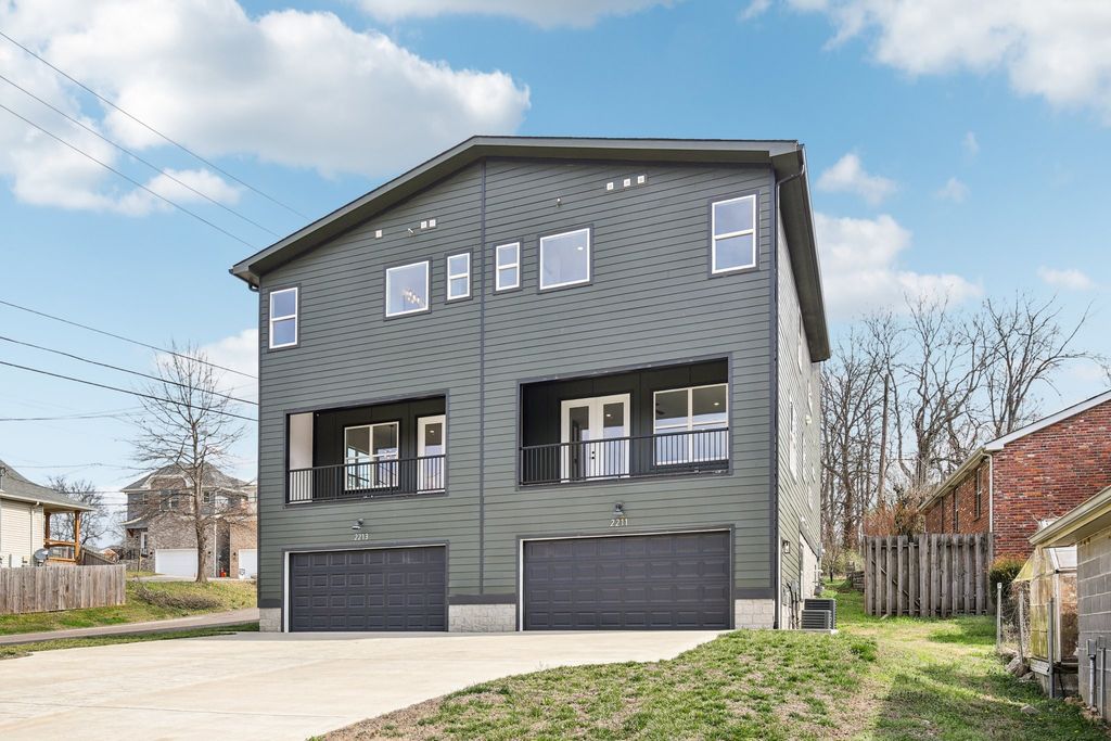 2211 18th Ave, N, Nashville, TN 37208