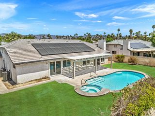 76 Sutton Place S, Palm Desert, CA 92211