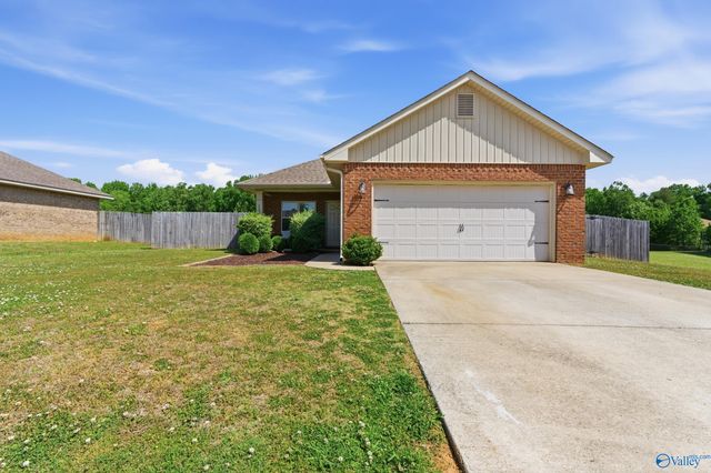 126 Clydesdale Lane, Harvest, AL 35749