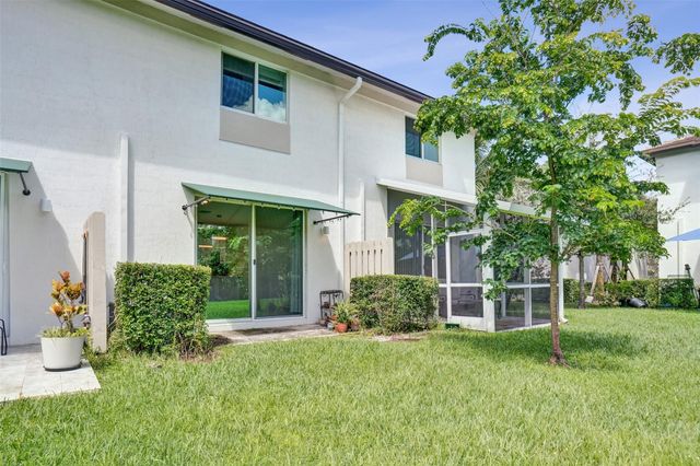 4748 SW 63rd Terrace, Davie, FL 33314