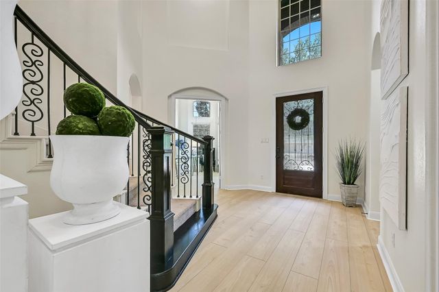 2204 Stillhouse Hollow Lane, Friendswood, TX 77546