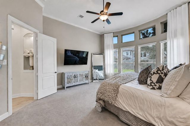 2204 Stillhouse Hollow Lane, Friendswood, TX 77546