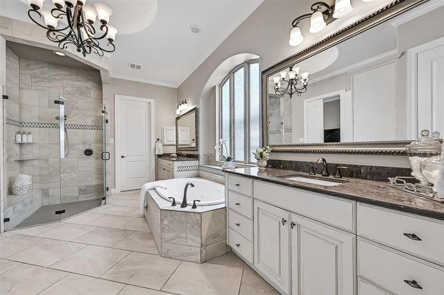 2204 Stillhouse Hollow Lane, Friendswood, TX 77546