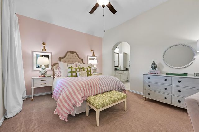 2204 Stillhouse Hollow Lane, Friendswood, TX 77546