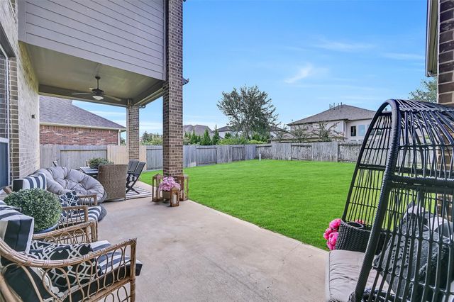 2204 Stillhouse Hollow Lane, Friendswood, TX 77546