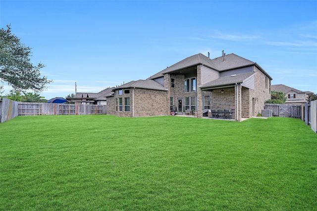 2204 Stillhouse Hollow Lane, Friendswood, TX 77546