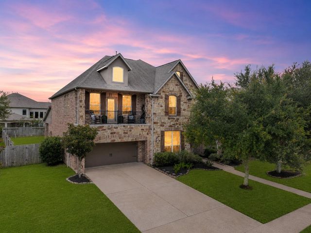 2204 Stillhouse Hollow Lane, Friendswood, TX 77546