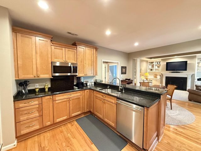 213 Ashmont Drive, Wando, SC 29492