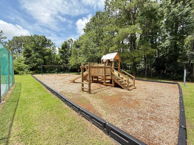 213 Ashmont Drive, Wando, SC 29492