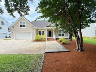213 Ashmont Drive, Wando, SC 29492