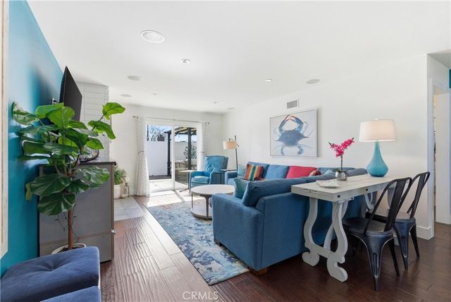 2400 Elden 32, Costa Mesa, CA 92627