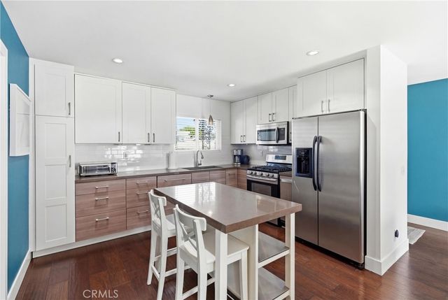 2400 Elden 32, Costa Mesa, CA 92627
