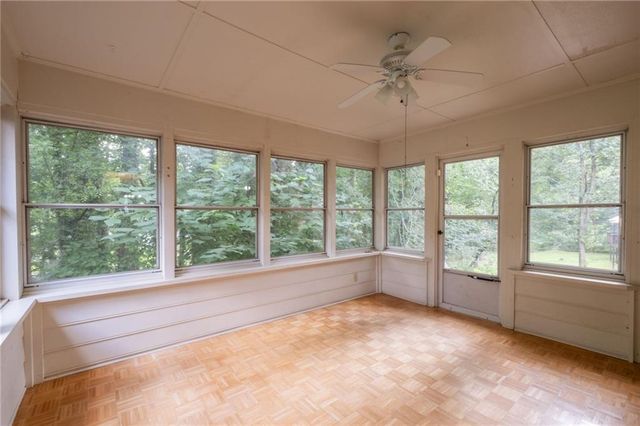2761 Brackenwood Drive, Snellville, GA 30039