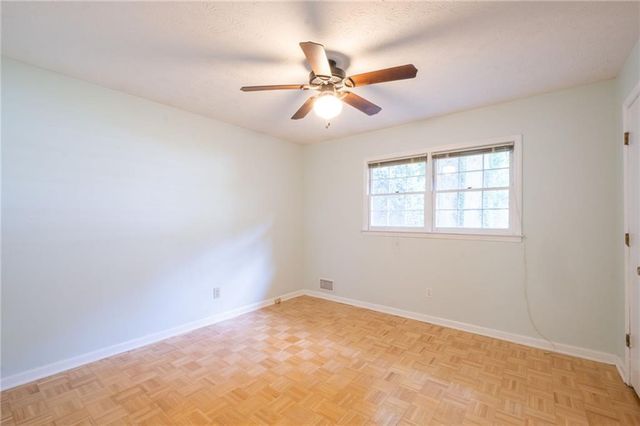 2761 Brackenwood Drive, Snellville, GA 30039