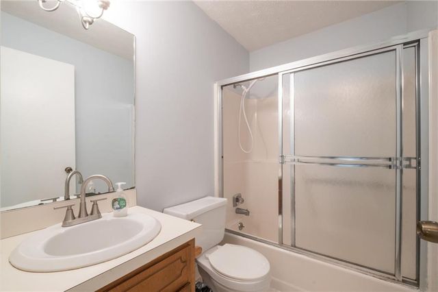 2761 Brackenwood Drive, Snellville, GA 30039