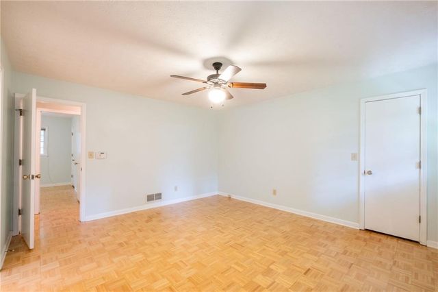 2761 Brackenwood Drive, Snellville, GA 30039