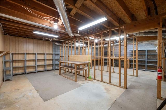 2761 Brackenwood Drive, Snellville, GA 30039