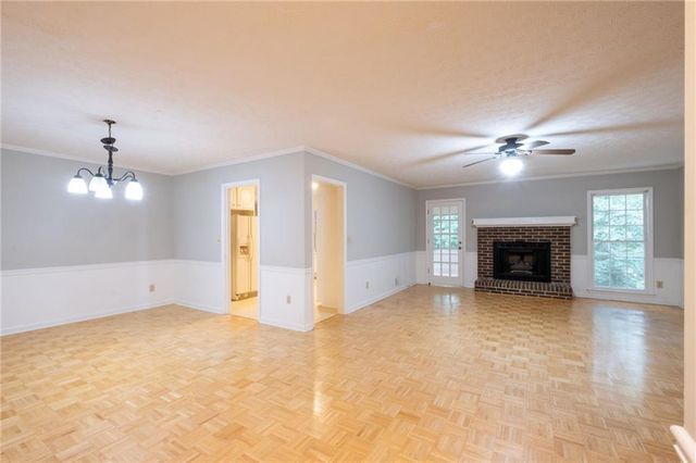 2761 Brackenwood Drive, Snellville, GA 30039