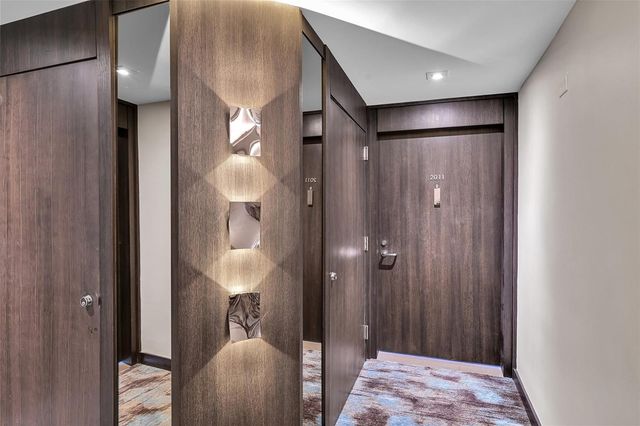16425 Collins Avenue 2011, Sunny Isles Beach, FL 33160