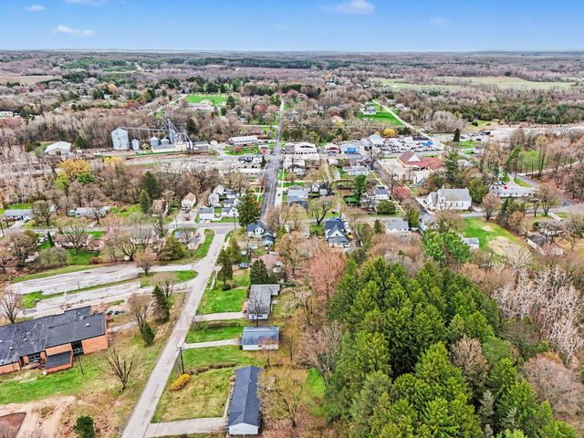 2739 Hillcrest Drive, New Era Vllg, MI 49446