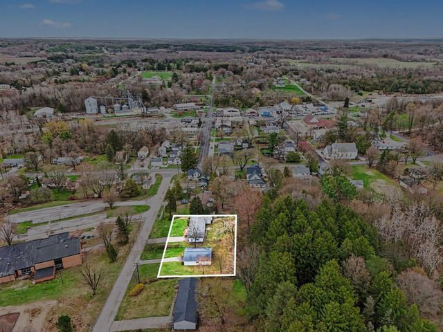 2739 Hillcrest Drive, New Era Vllg, MI 49446