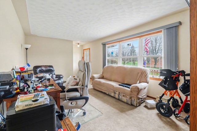 2739 Hillcrest Drive, New Era Vllg, MI 49446