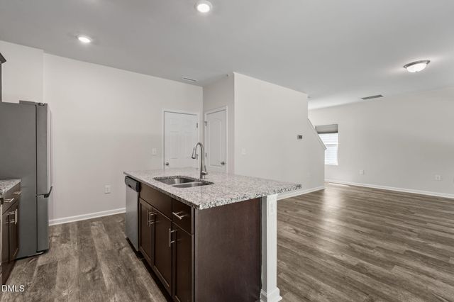 209 Wilbur Lake Drive, Fuquay Varina, NC 27526