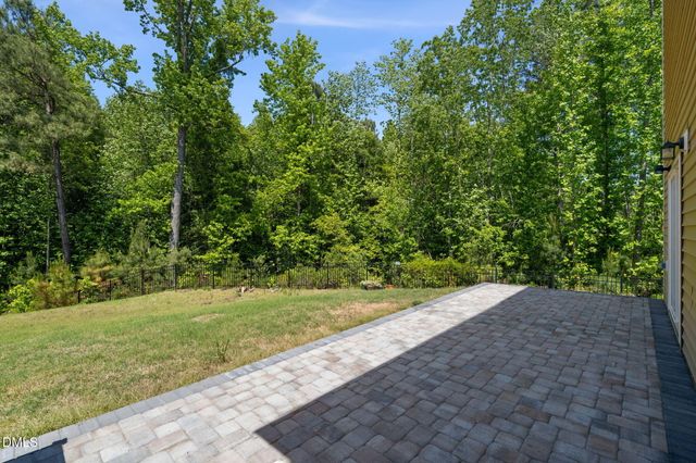209 Wilbur Lake Drive, Fuquay Varina, NC 27526