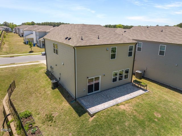 209 Wilbur Lake Drive, Fuquay Varina, NC 27526
