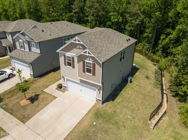 209 Wilbur Lake Drive, Fuquay Varina, NC 27526