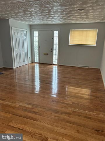 3319 6TH ST SE, Washington, DC 20032